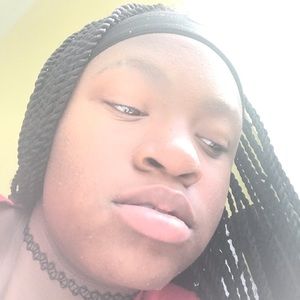 Meet your Posher, Leelee